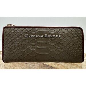 Dooney & Bourke Croc Embossed Leather Zip Wallet Beige Gray PythoN Zip Clutch
